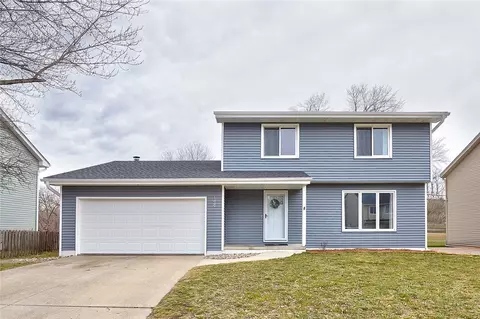 1449 NW 90th St, Clive, IA 50325