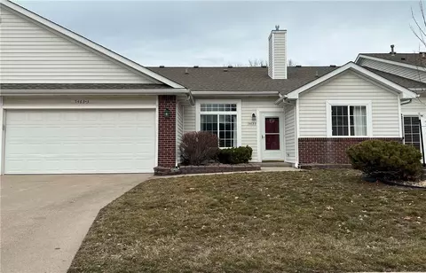 5463 Longview Ct #3, Johnston, IA 50131