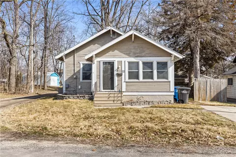 111 E 14th Ct, Des Moines, IA 50316