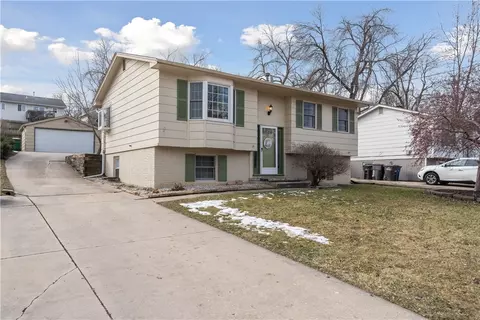 1020 Spring St, Des Moines, IA 50315