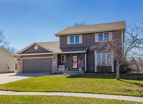 515 Larson Dr, Huxley, IA 50124