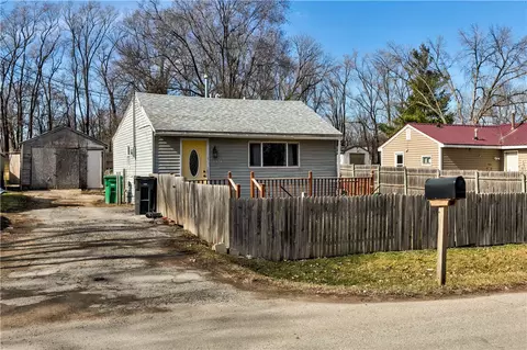 4434 NE 26th St, Des Moines, IA 50317