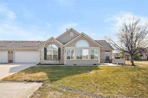 3305 SE Glenstone Dr #294, Grimes, IA 50111