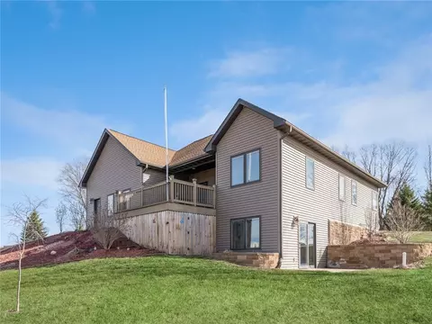 1427 Westview Dr, Knoxville, IA 50138