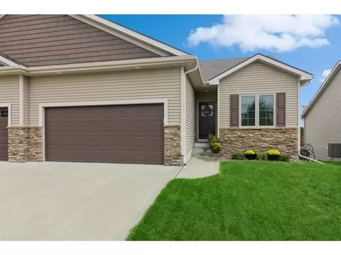 230 NW Autumn Crest Dr, Ankeny, IA 50023