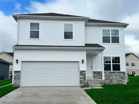 1112 Dee St SE, Bondurant, IA 50035