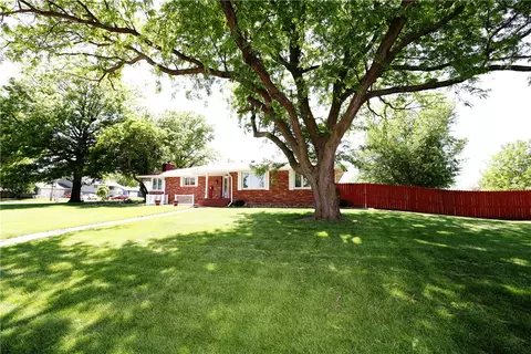 350 SE 4th St, Ogden, IA 50212