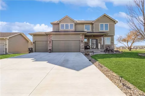 403 NE 46th St, Ankeny, IA 50021