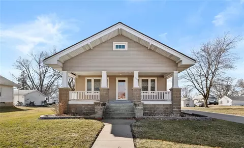 311 S Main St, Melcher Dallas, IA 50163