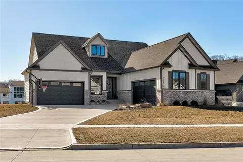 1330 Timber Valley Dr, Polk City, IA 50226