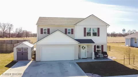 2115 Sunflower St, Perry, IA 50220