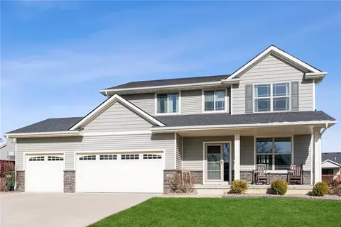 207 Rellim Dr, Norwalk, IA 50211