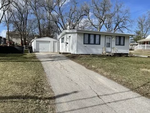 4100 55th St, Des Moines, IA 50310
