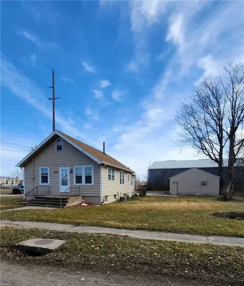 601 SE 14th Ct, Des Moines, IA 50317