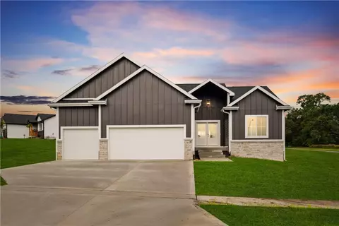 1624 20th Ave SE, Altoona, IA 50009