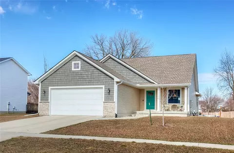5313 Rowling Dr, Ames, IA 50014
