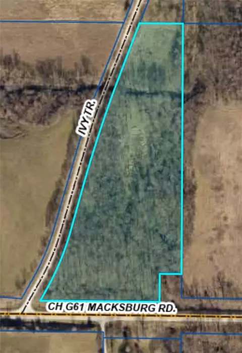 000 Ivy Trl, Winterset, IA 50273