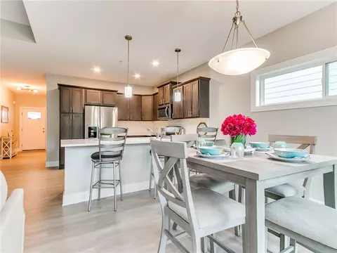 4463 Lower Beaver Rd, Des Moines, IA 50310 photo 1