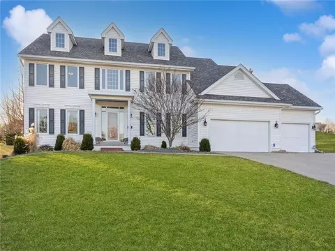 535 SE Southfork Dr, Waukee, IA 50263