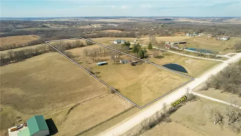6816 143rd St, Indianola, IA 50125