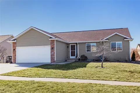 308 NW Jackson Dr, Ankeny, IA 50023
