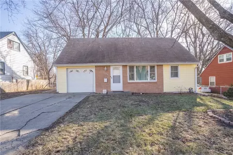 7309 SW 13th St, Des Moines, IA 50315