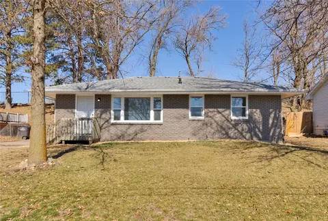 110 E Philip St, Des Moines, IA 50315
