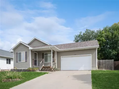 619 East St, Hartford, IA 50118