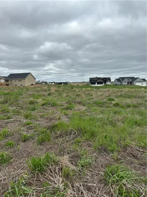 2511 Blooming Heights Dr, Norwalk, IA 50211