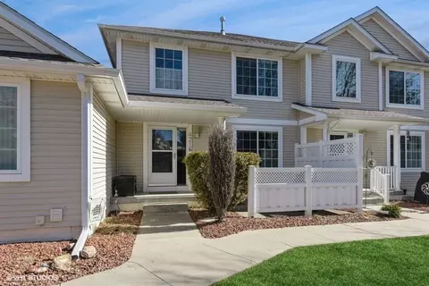 4216 155th St, Urbandale, IA 50323