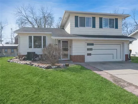 1519 Chance Ct, Adel, IA 50003