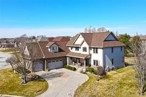 5825 Fairway Dr, West Des Moines, IA 50266