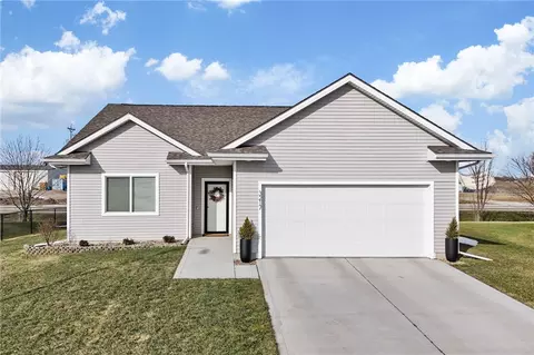 3217 Linden Dr SW, Bondurant, IA 50035