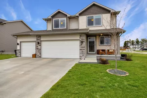 1102 Luther Dr, Adel, IA 50003