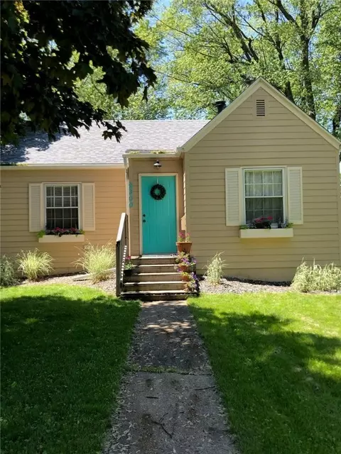 2300 49th St, Des Moines, IA 50310