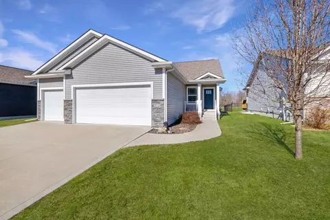 3724 SW Stonehaven Ln, Ankeny, IA 50023