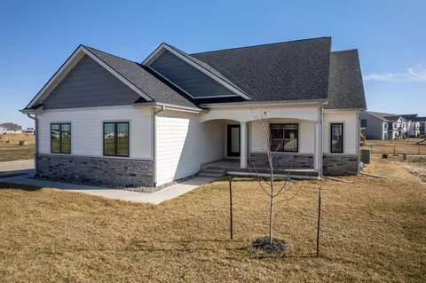 4703 NW 13th St, Ankeny, IA 50023