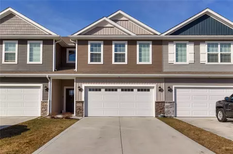 3320 NW Greenwood St, Ankeny, IA 50023