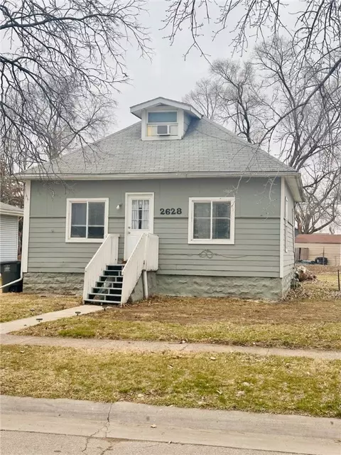 2628 Raccoon St, Des Moines, IA 50317