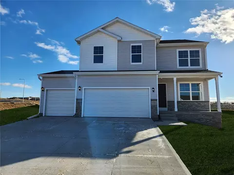 5505 NE Seneca Dr, Ankeny, IA 50021