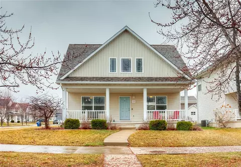 2114 SW Sugarberry Ct, Ankeny, IA 50023