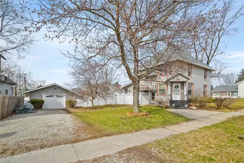 320 Maxwell St, Maxwell, IA 50161