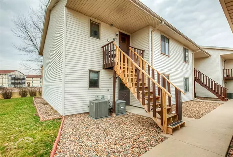 2029 NW Hickory Ln #1, Ankeny, IA 50023