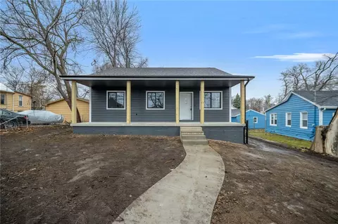 1840 Logan Ave, Des Moines, IA 50316