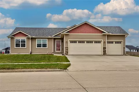 937 Trail Dr, Slater, IA 50244