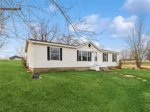 7087 Highway 28 Hwy, Norwalk, IA 50211
