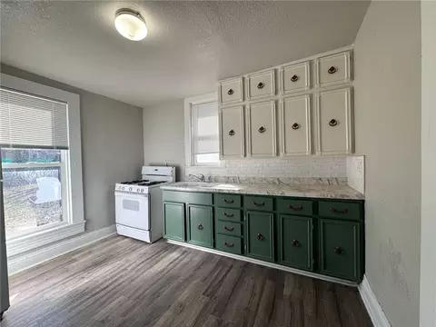 1618 Mondamin Ave, Des Moines, IA 50314