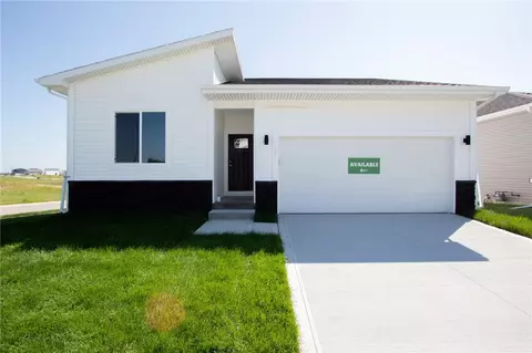 2221 Chan Dr, Adel, IA 50003
