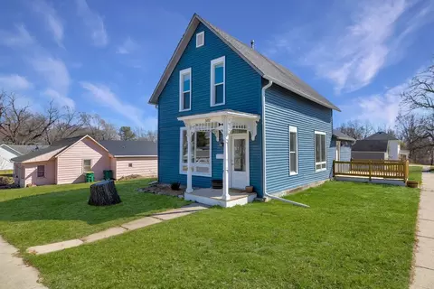 502 E Washington St, Winterset, IA 50273