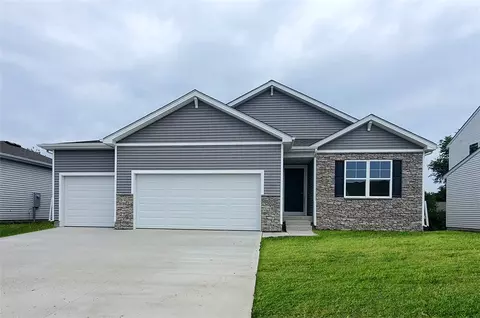 1070 Northview Dr, Waukee, IA 50263
